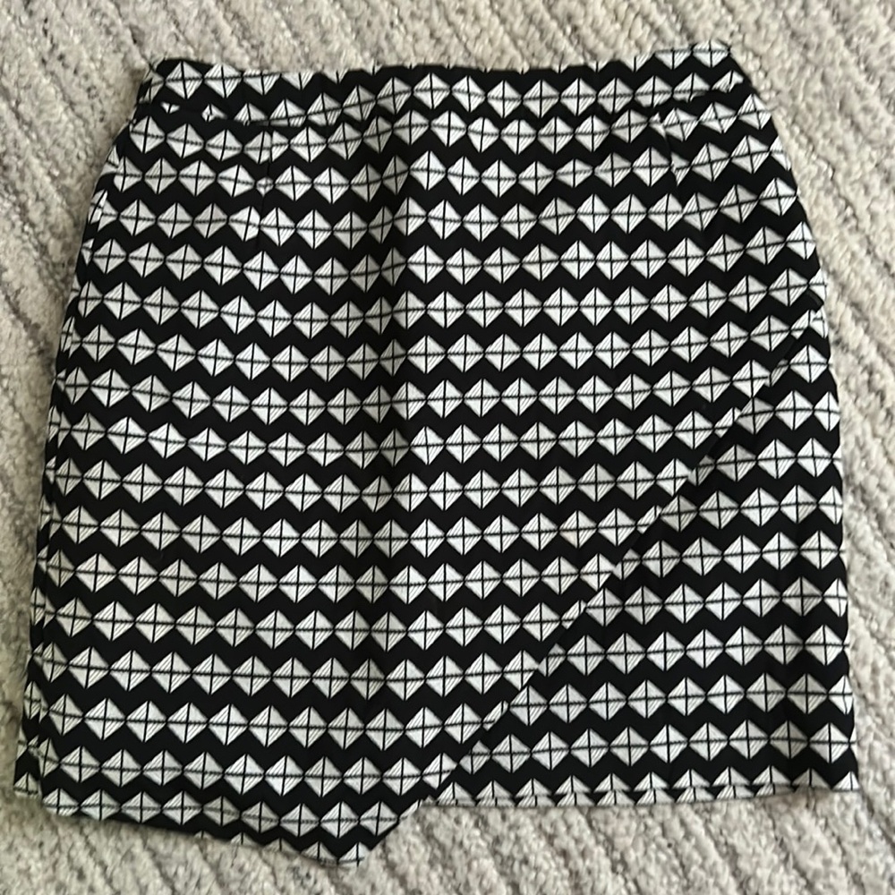 Geometric Pencil Skirt